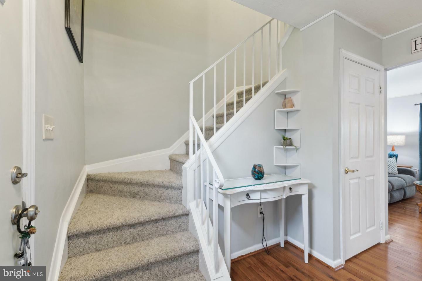 Property Photo: 12328 Woodlawn Court VA 22192
