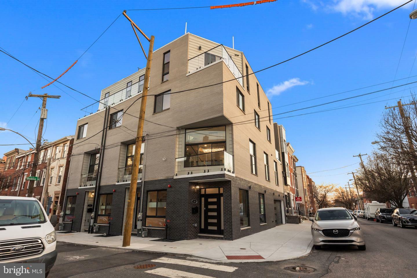 246 Montrose Street  Philadelphia PA 19147 photo