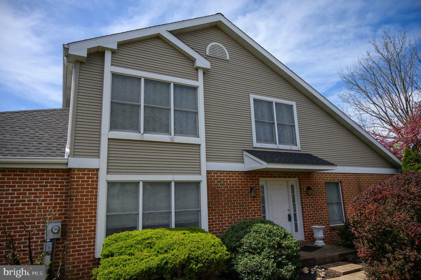 Property Photo: 141 Stone Hedge Court PA 17042