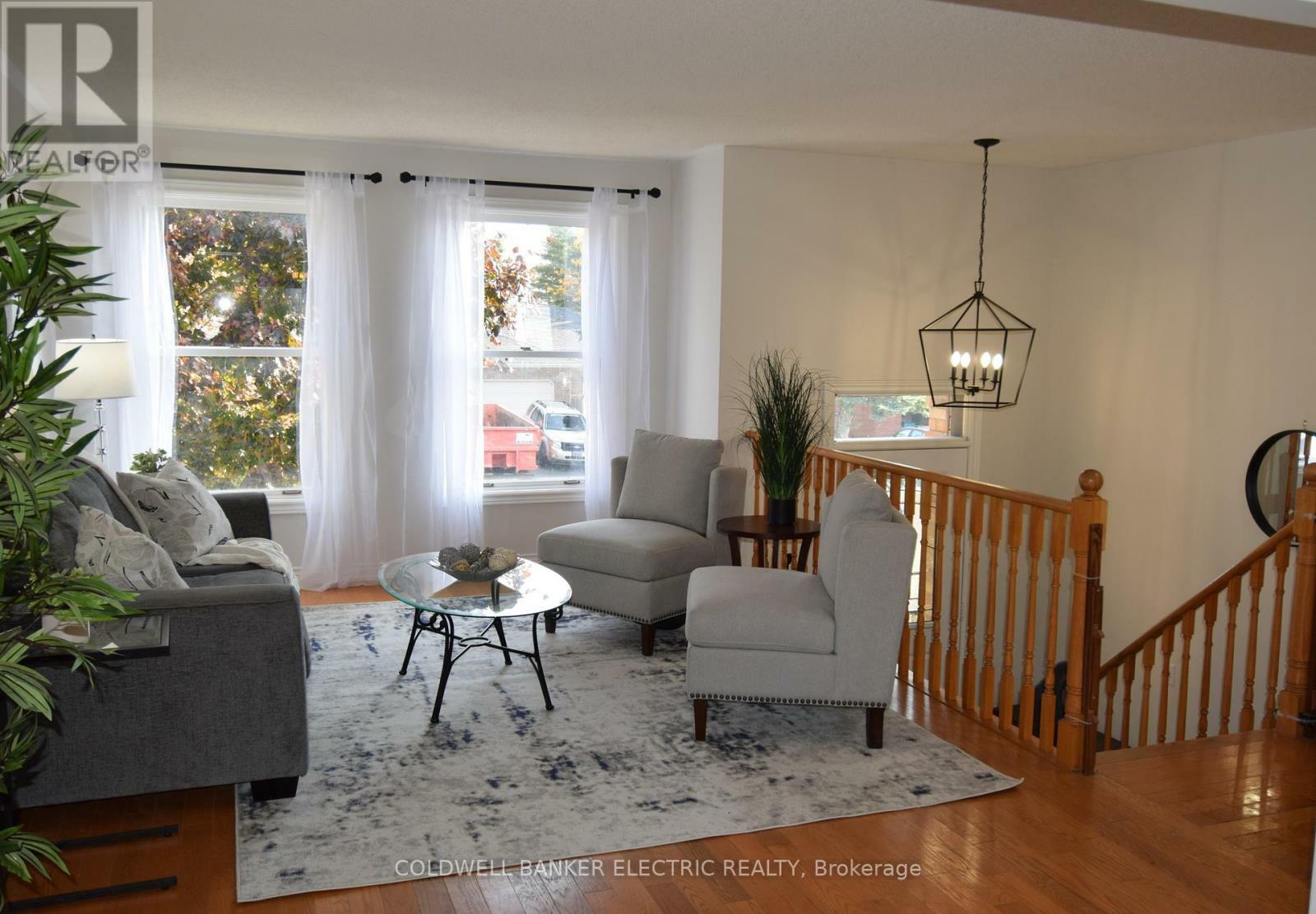 Property Photo: 605 Fortye Drive ON K9K 2H3