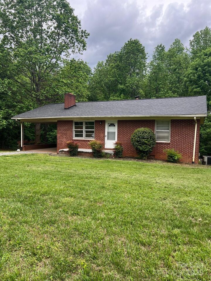 Property Photo:  755 Victory Grove Church Road  NC 28092 