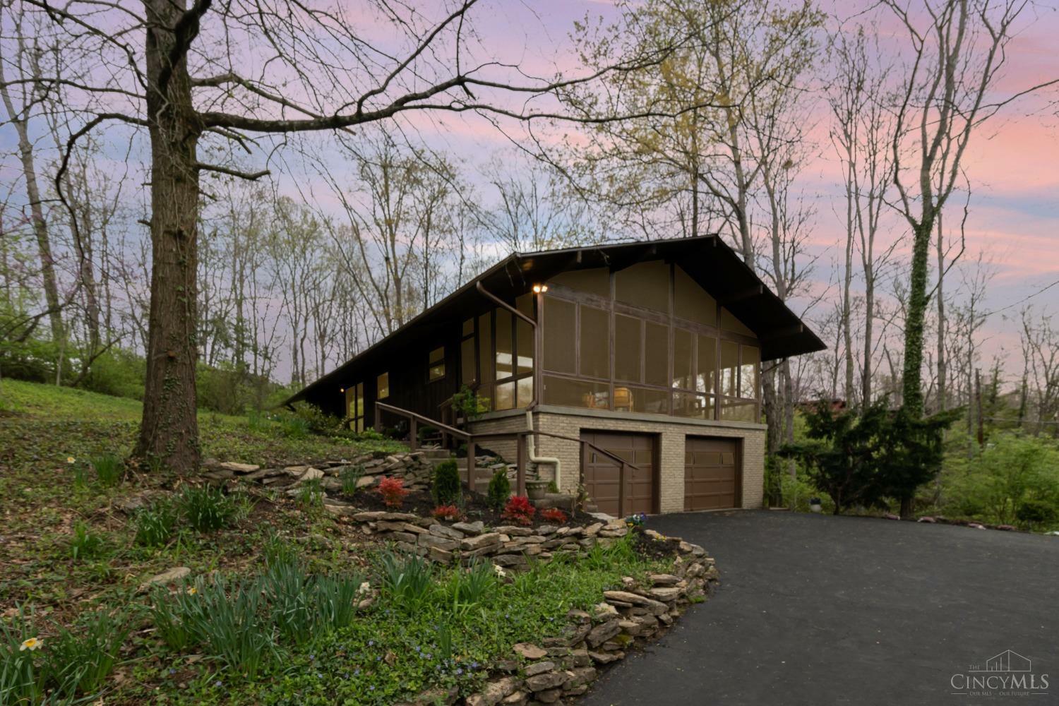 Property Photo: 314 Ritchie Avenue OH 45215