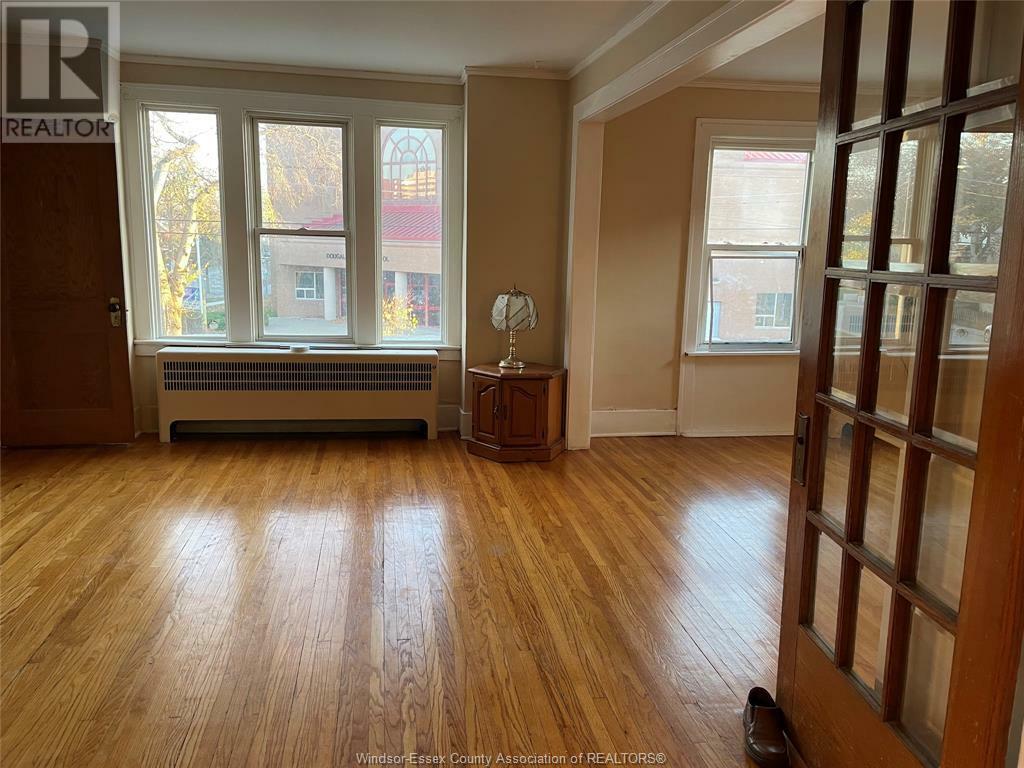 Property Photo: 318 Elliott Street West ON N9A 5Z1