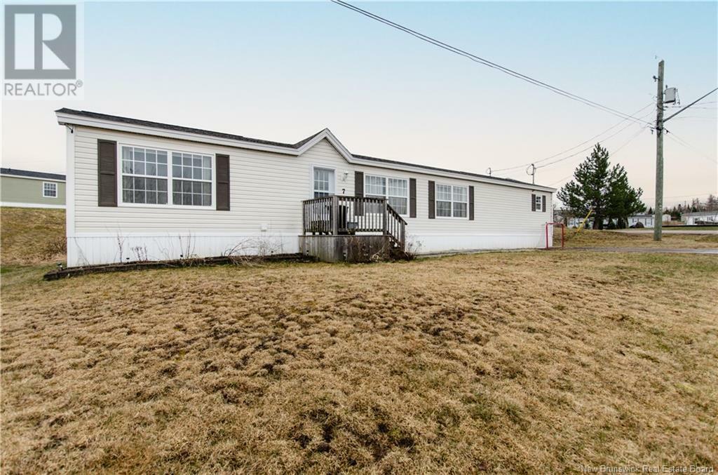 Property Photo:  7 Bonita Court  NB E1B 5R4 