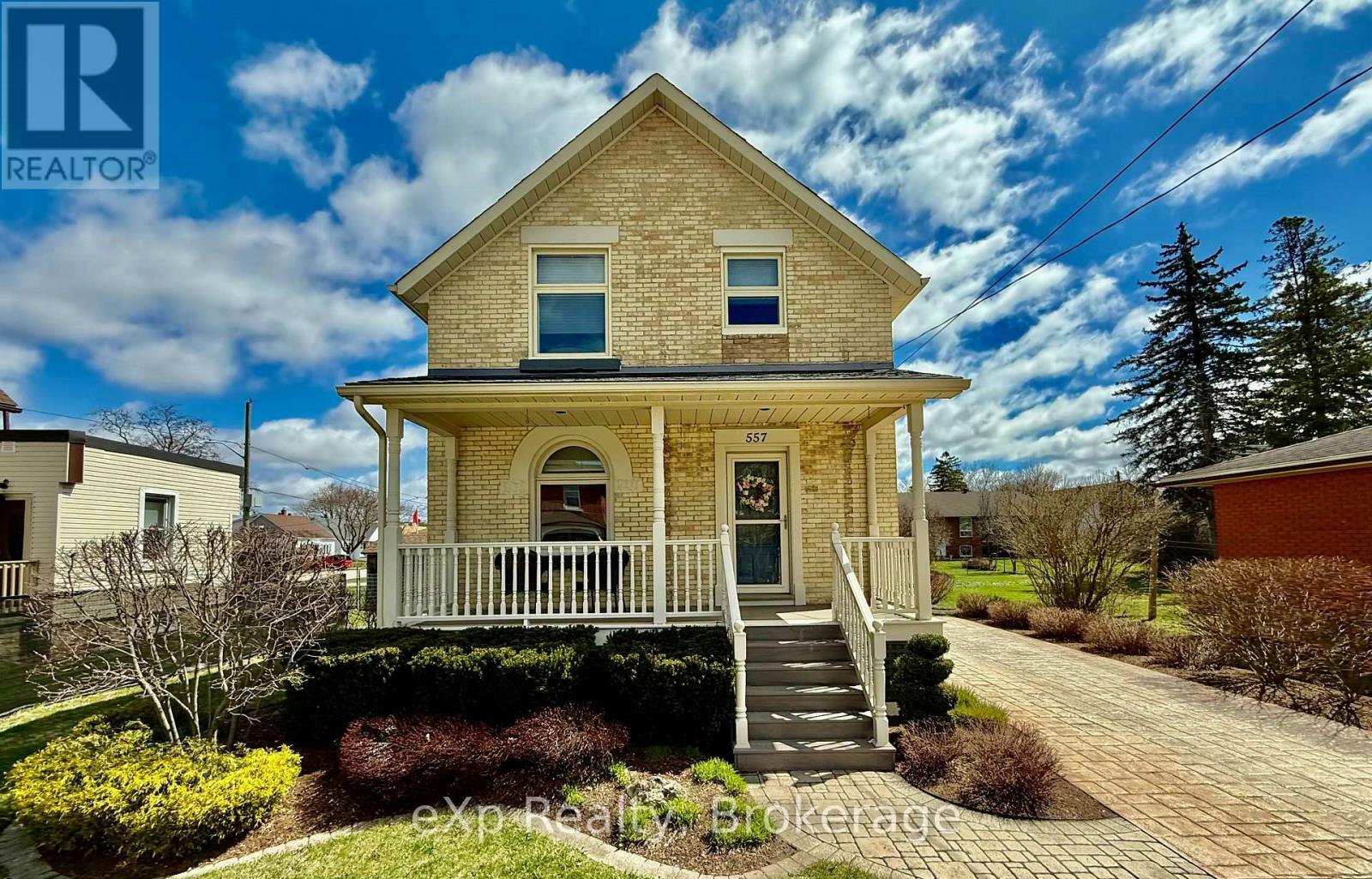 Property Photo: 557 12th Avenue ON N4N 2V4
