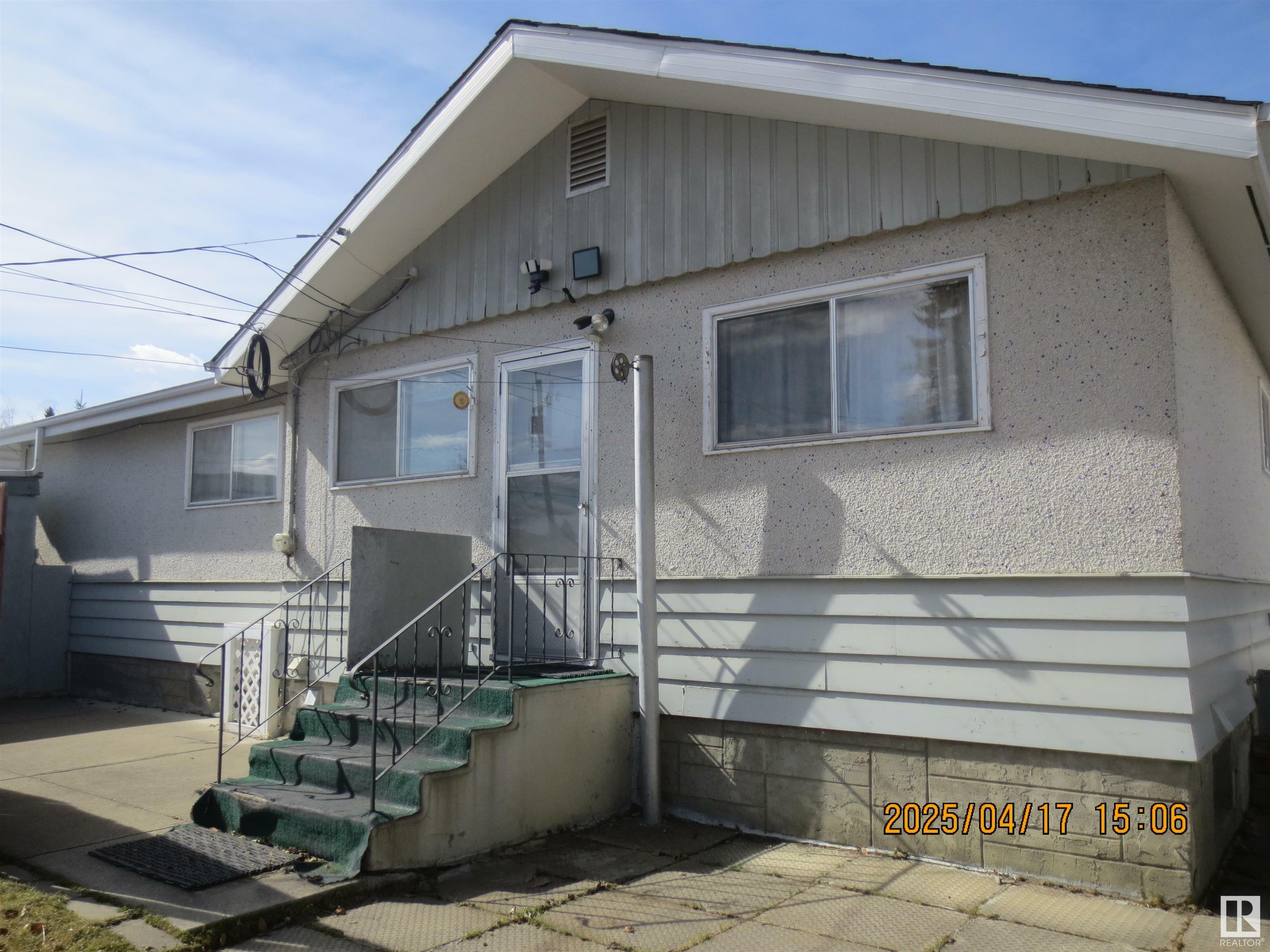 4219 7 Ave.  Edson AB T7E 1A6 photo