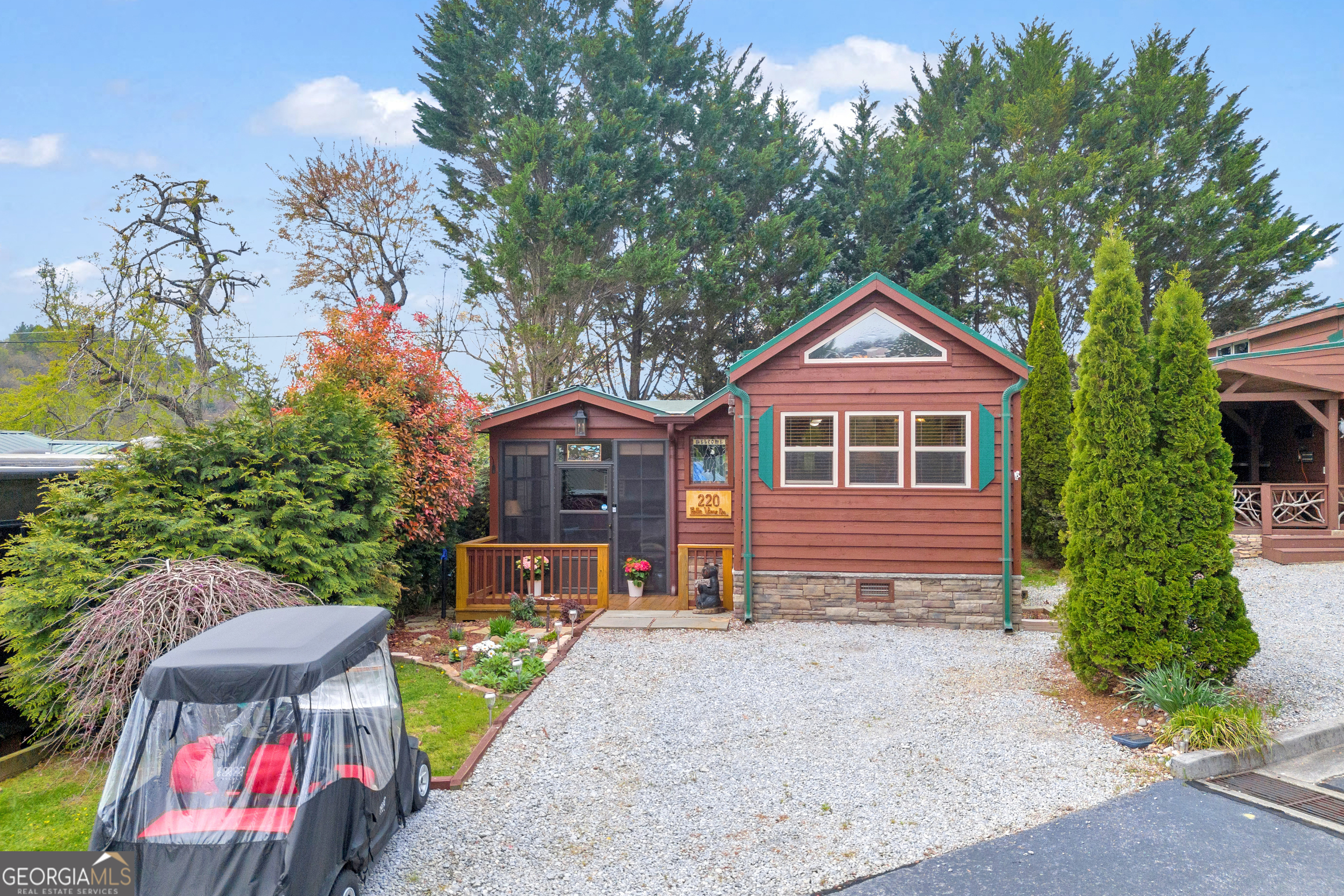 Property Photo: 220 Falls View Road GA 30537