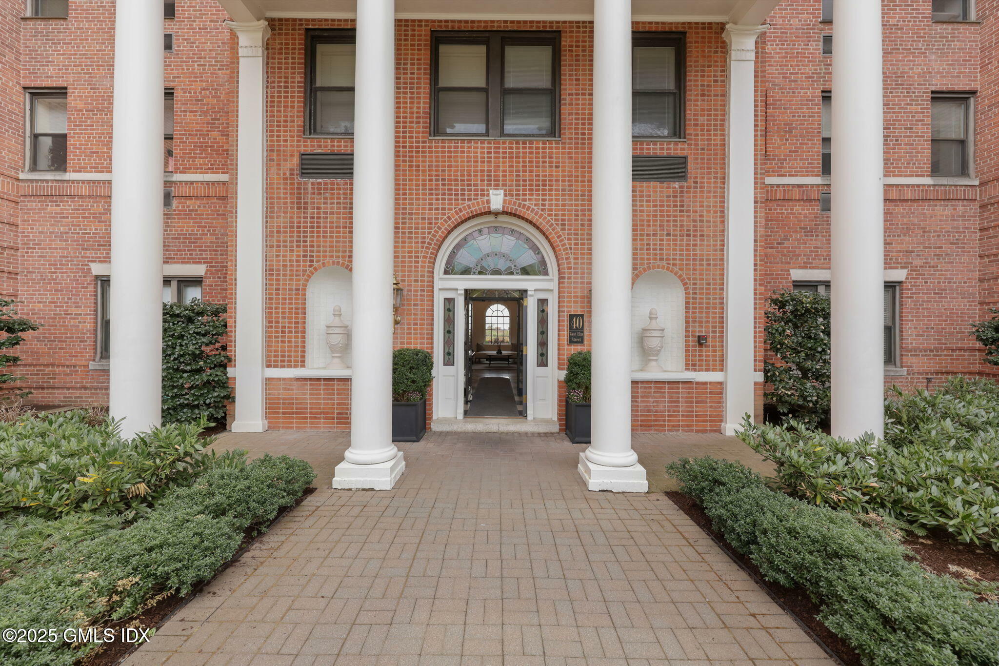 Property Photo: 40 W Elm Street 2K CT 06830