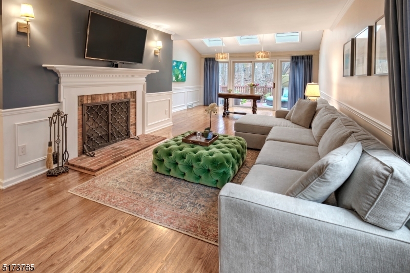 10 Hunters Cir  Tewksbury Twp. NJ 08833 photo