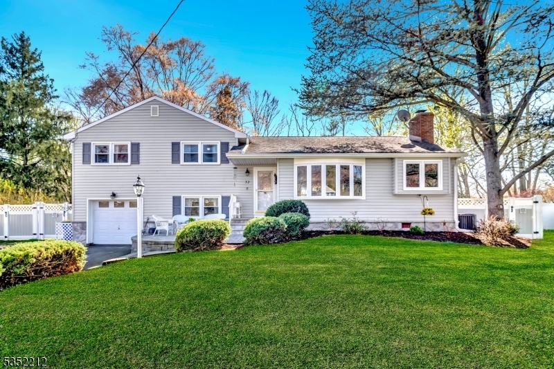 Property Photo: 32 Briar Cir NJ 08812