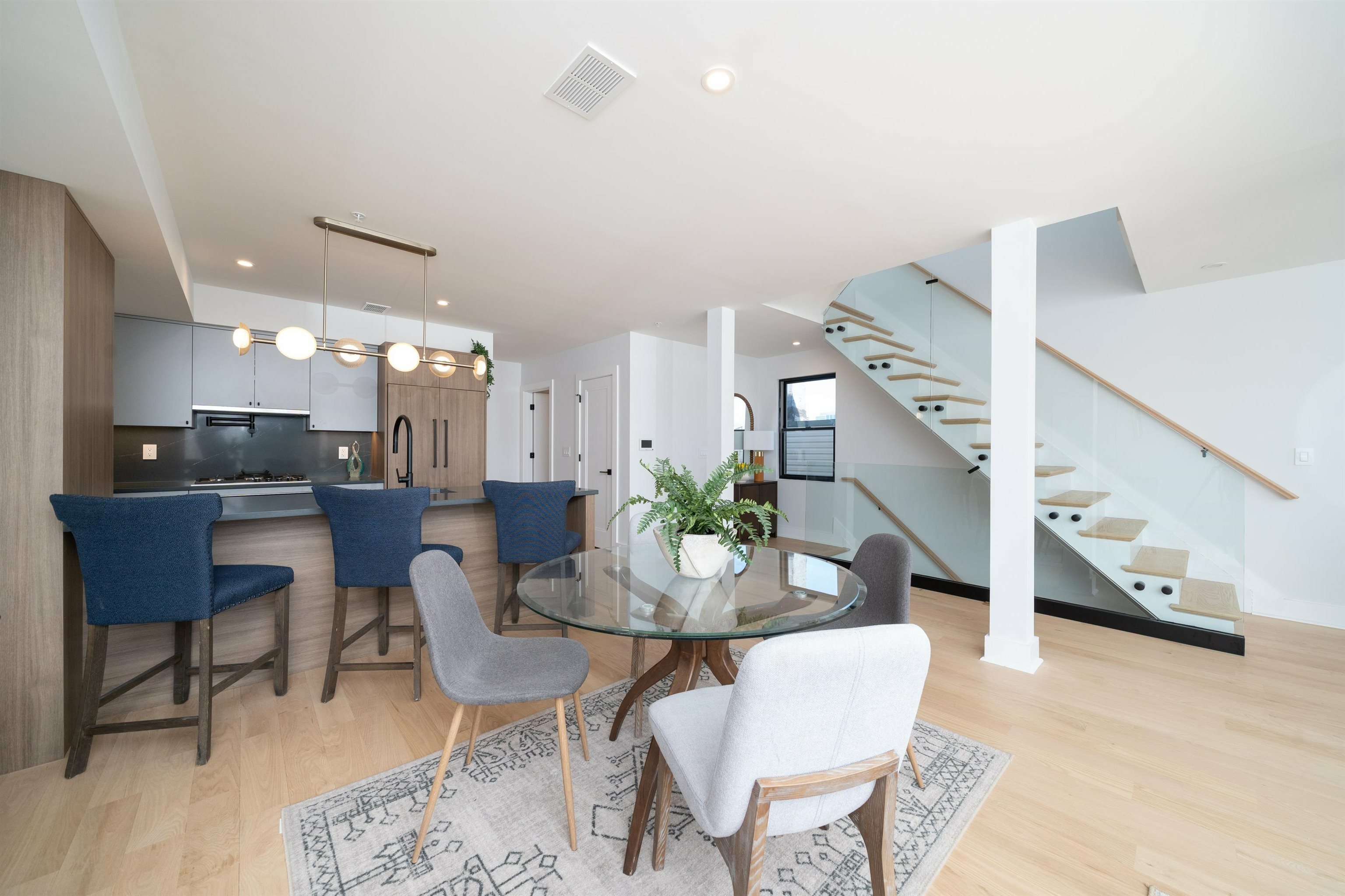 Property Photo: 310 3rd St 4 NJ 07302