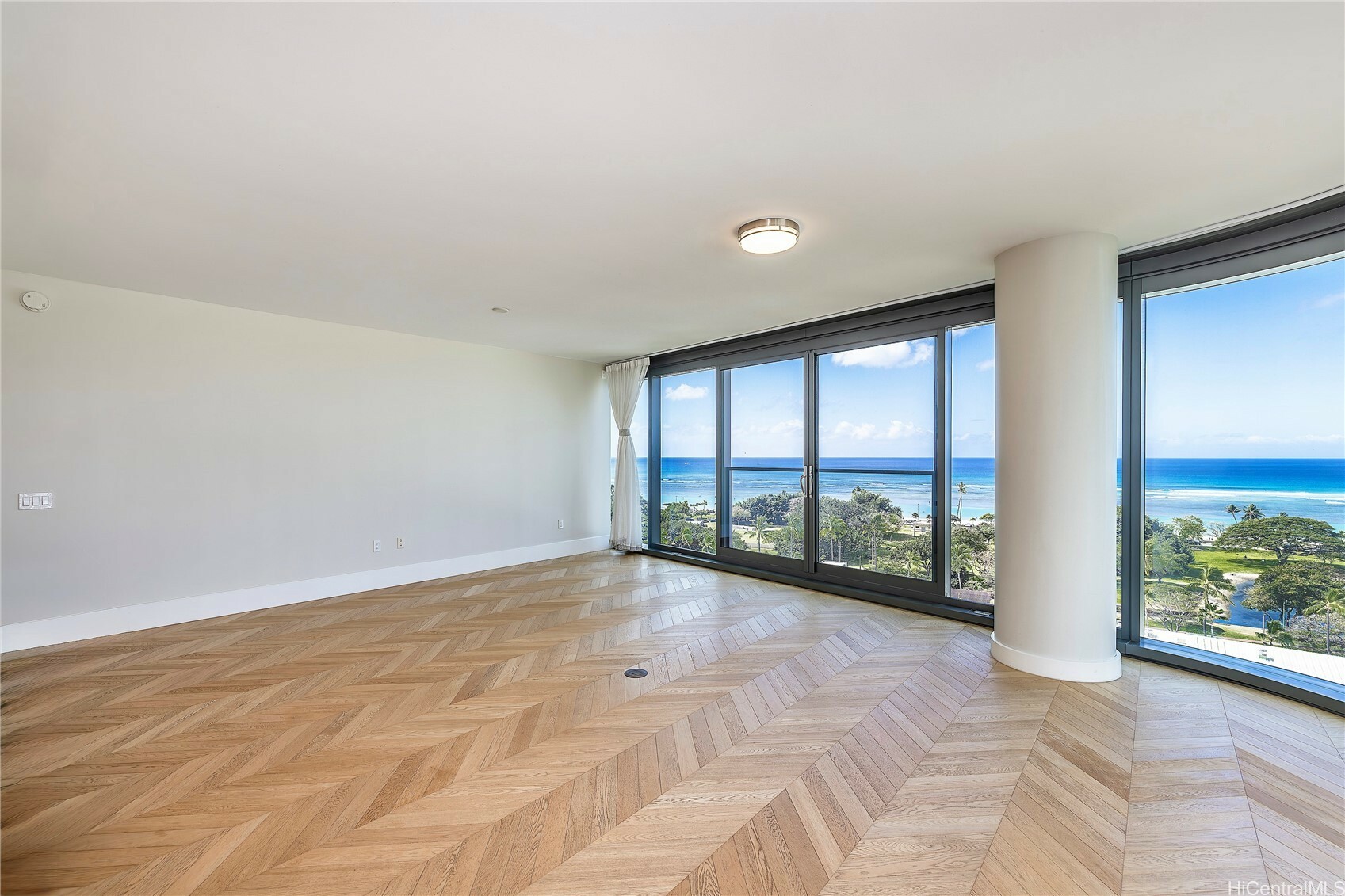 Property Photo:  1108 Auahi Street 1001  HI 96814 
