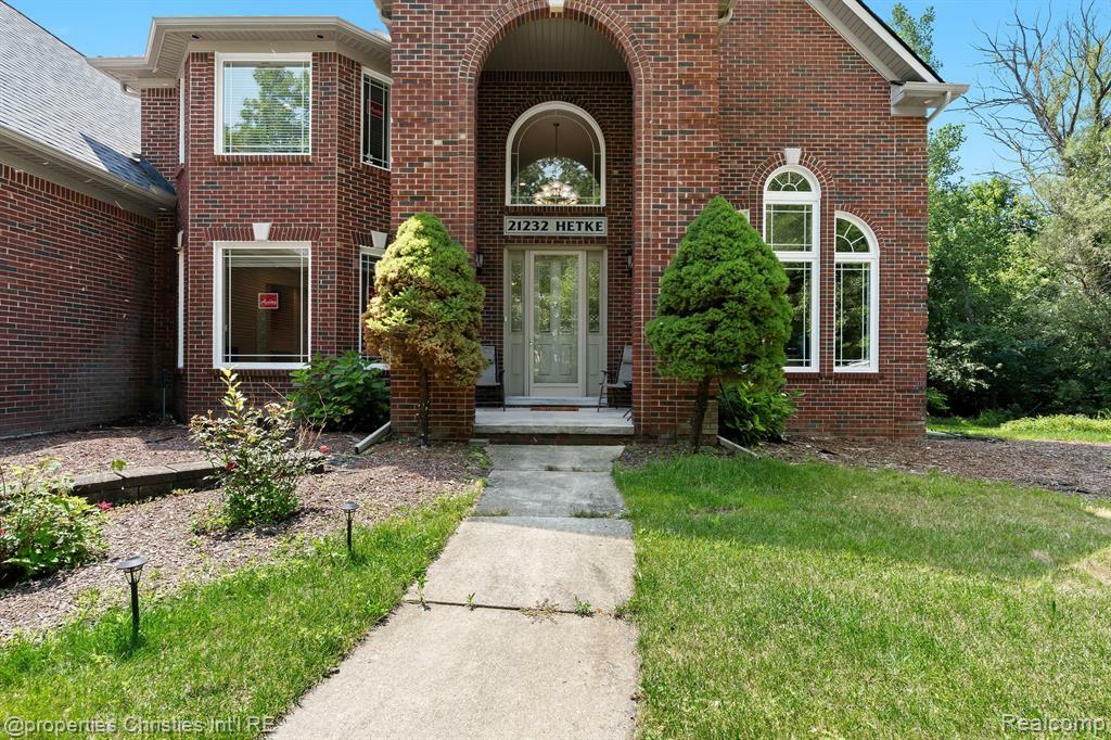 Property Photo: 21232 Hetke Drive MI 48335 4830