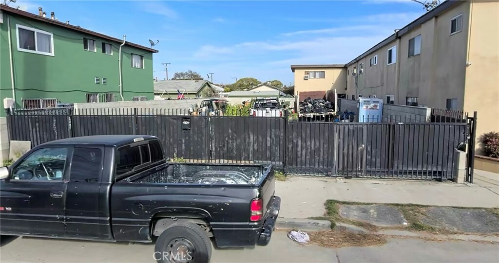 Property Photo:  6370 N Paramount Boulevard  CA 90805 