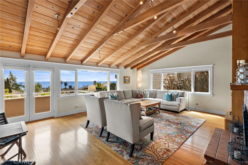 Property Photo: 522 High Drive CA 92651