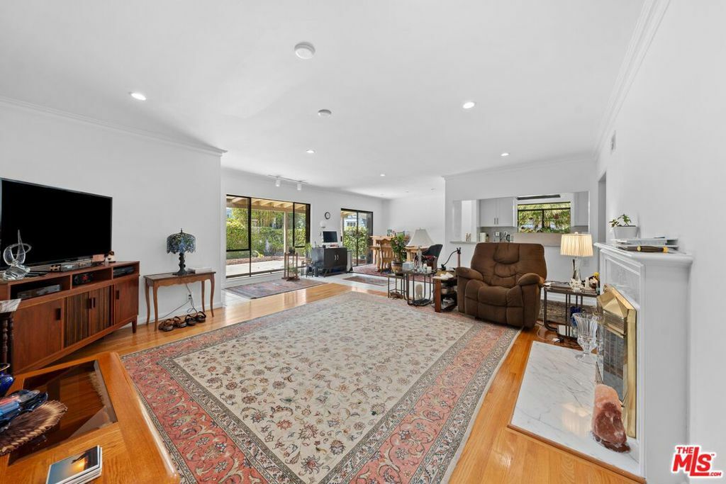 Property Photo: 7449 Kentwood Avenue CA 90045