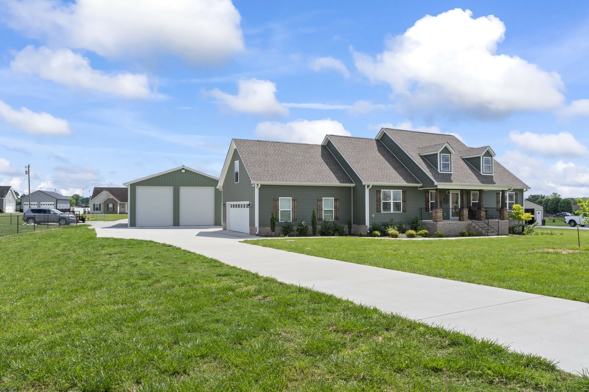 Property Photo: 1132 Richland Farms Dr TN 37355