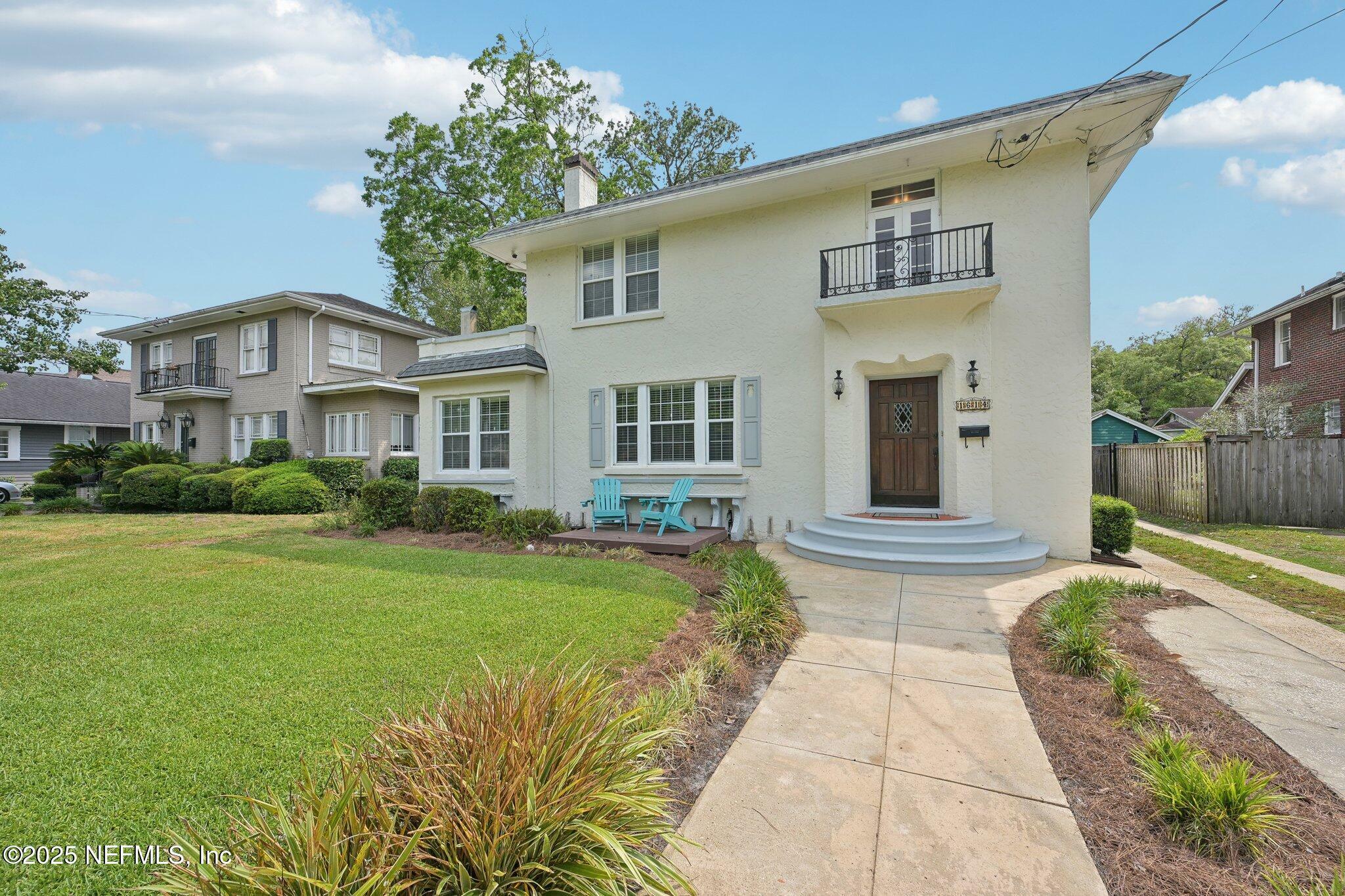 Property Photo: 1614 Edgewood Avenue S FL 32205
