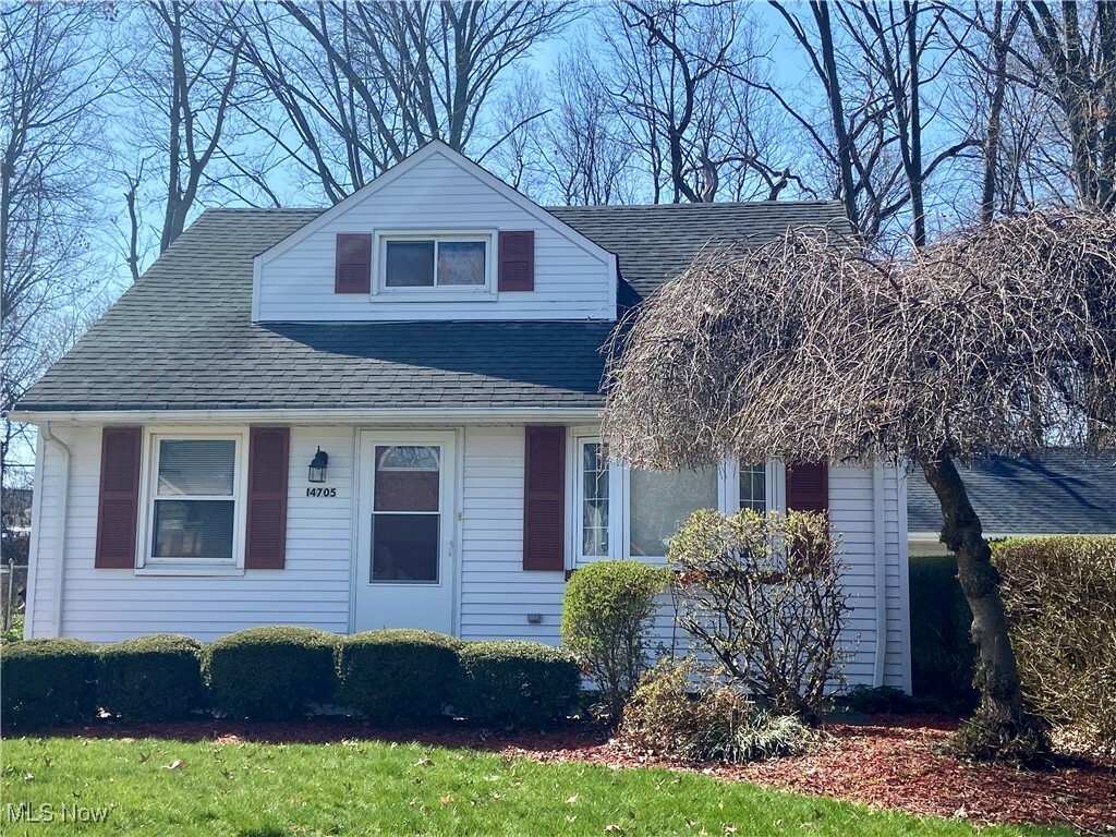 14705 Grapeland Avenue  Cleveland OH 44111 photo