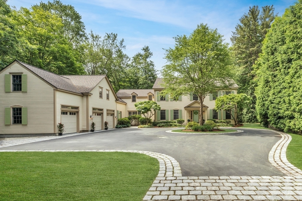 Property Photo:  4 Prescott Ln  MA 02493 