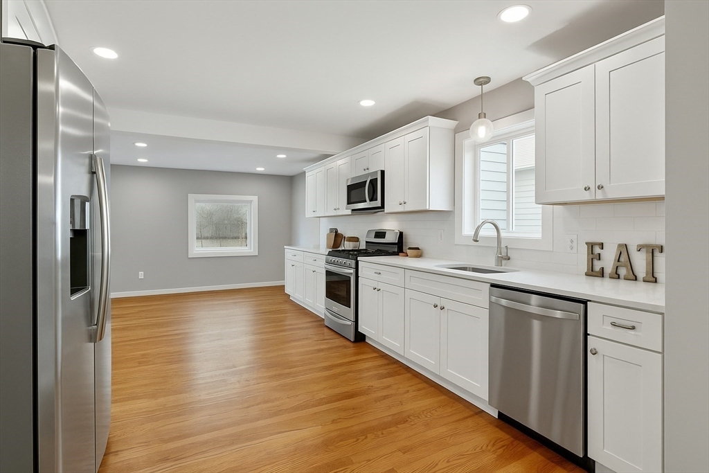 Property Photo: 8 Dahlia Drive MA 01460