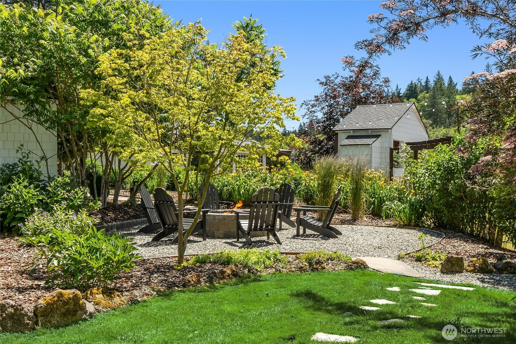 Property Photo: 8387 Fletcher Bay Road NE WA 98110