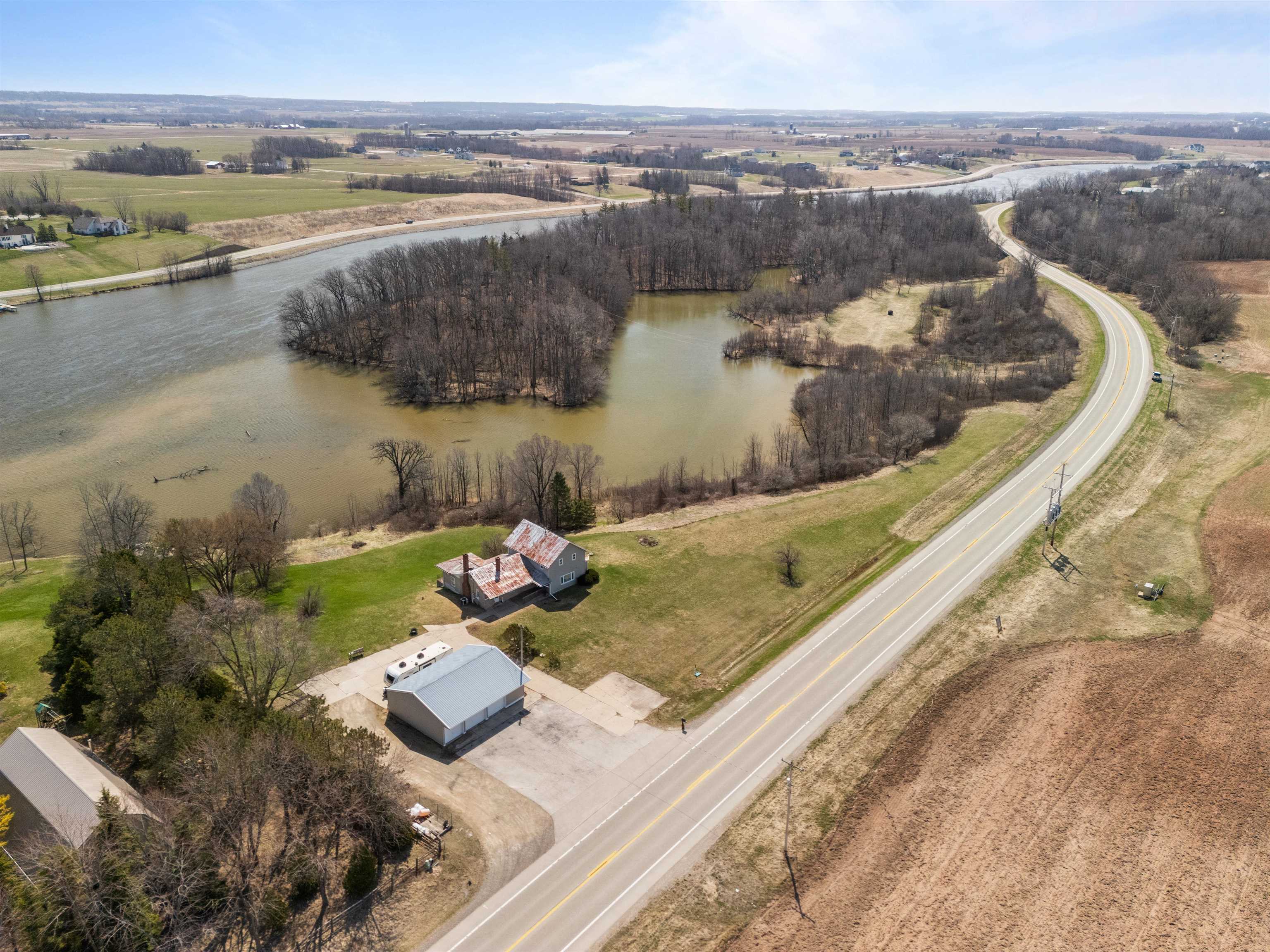 3829 Lost Dauphin Road  De Pere WI 54115 photo