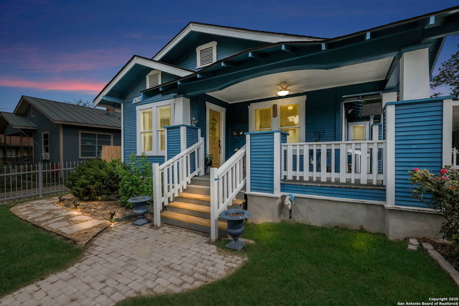 Property Photo: 617 Mulberry TX 78212