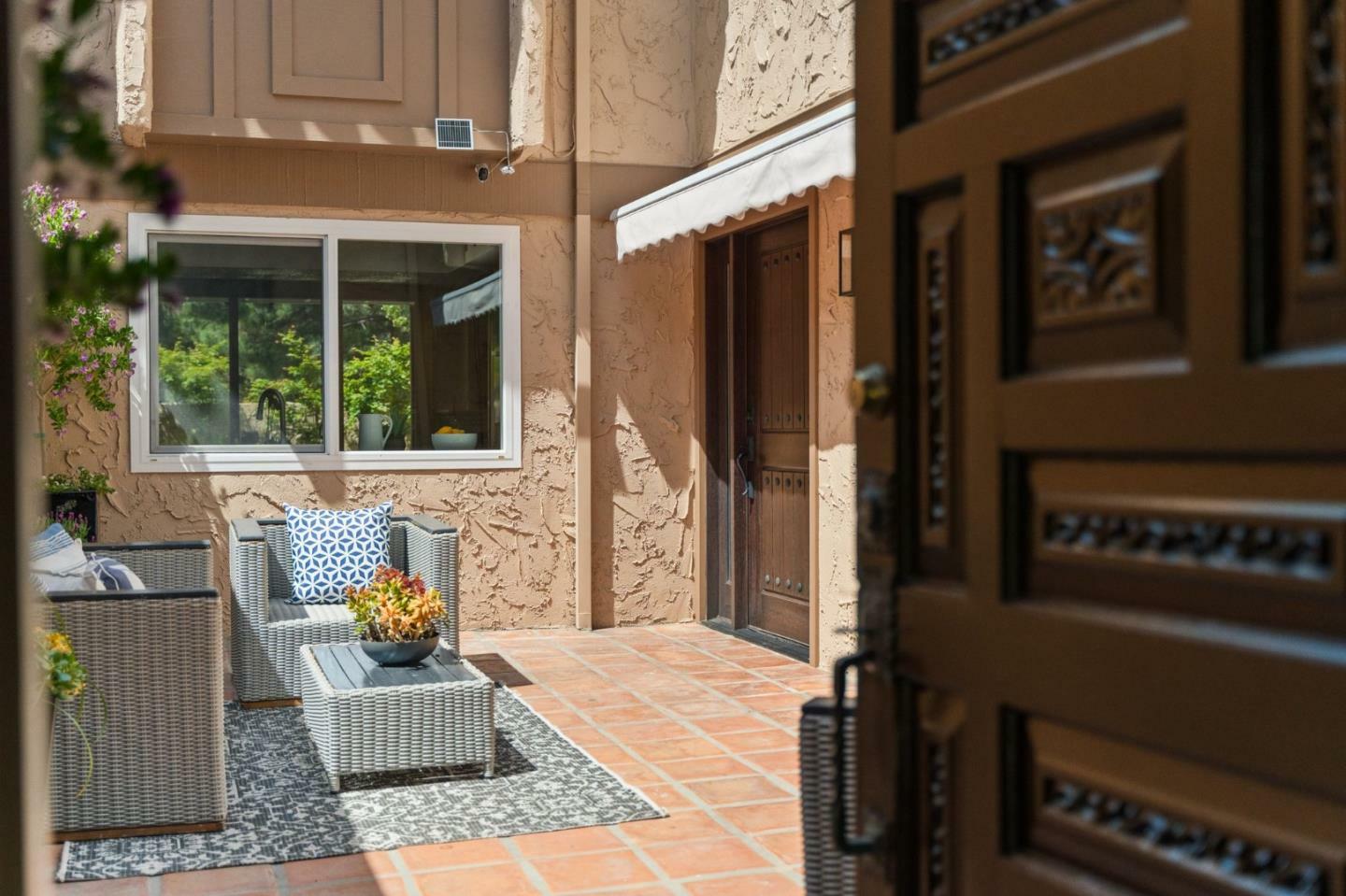 Property Photo:  283 Casitas Bulevar  CA 95032 