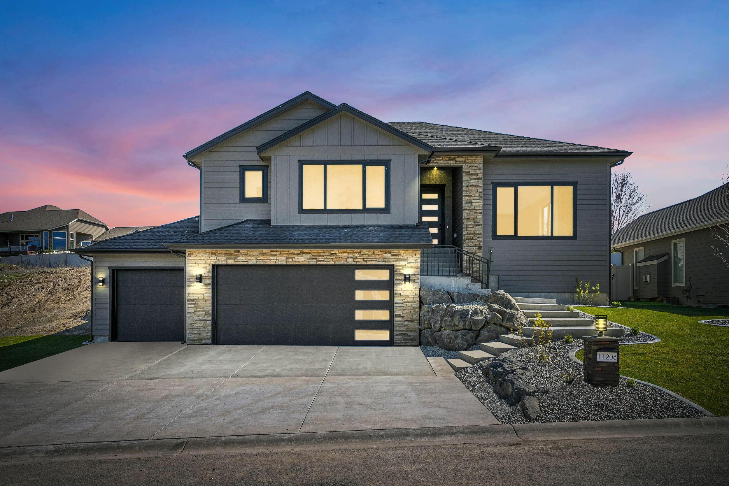 Property Photo:  11208 E Rimrock Ln  WA 99206 