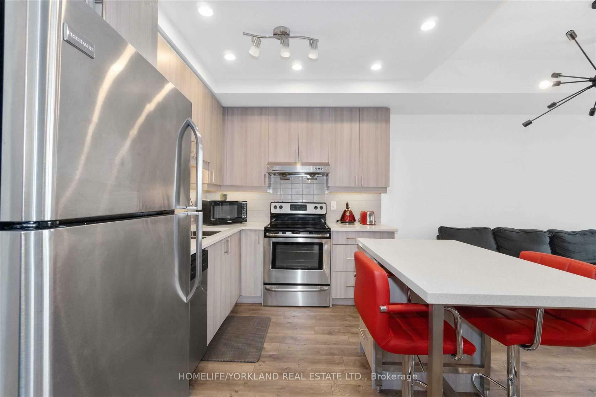 Property Photo:  8130 Birchmount Road 601  ON L6G 0E4 