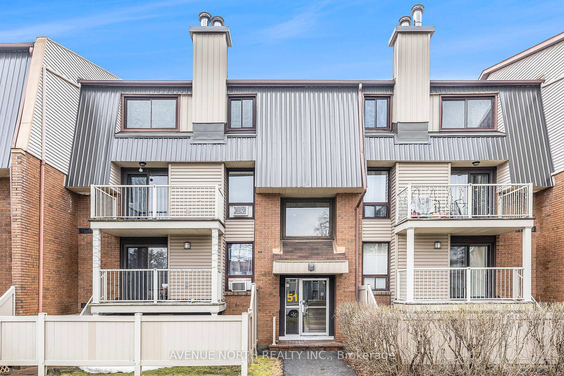 Property Photo: 51 Sherway Drive 5 ON K2J 2K3