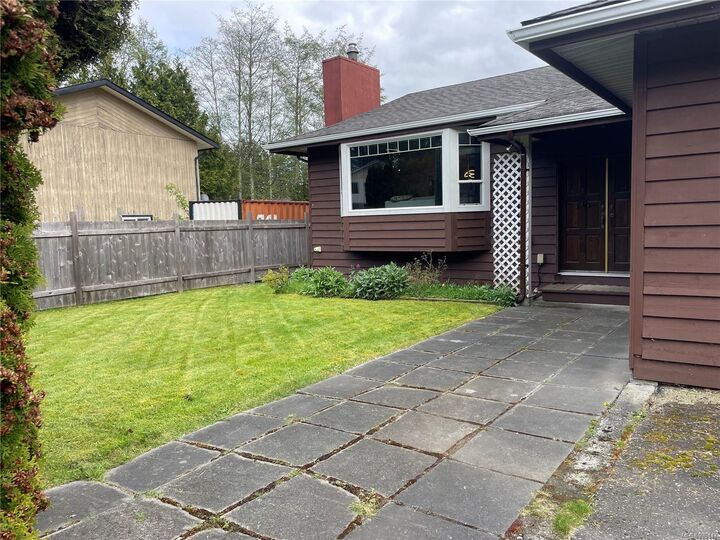 Property Photo:  9489 Scott St  BC V0N 2P0 
