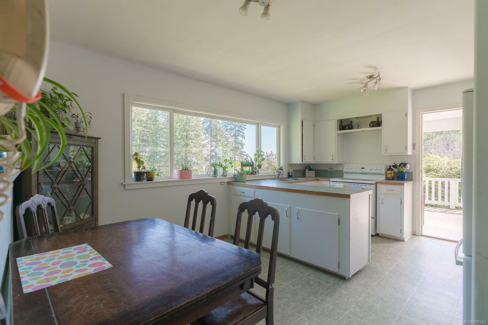 Property Photo: 11228 Chemainus Rd BC V9G 1Y7