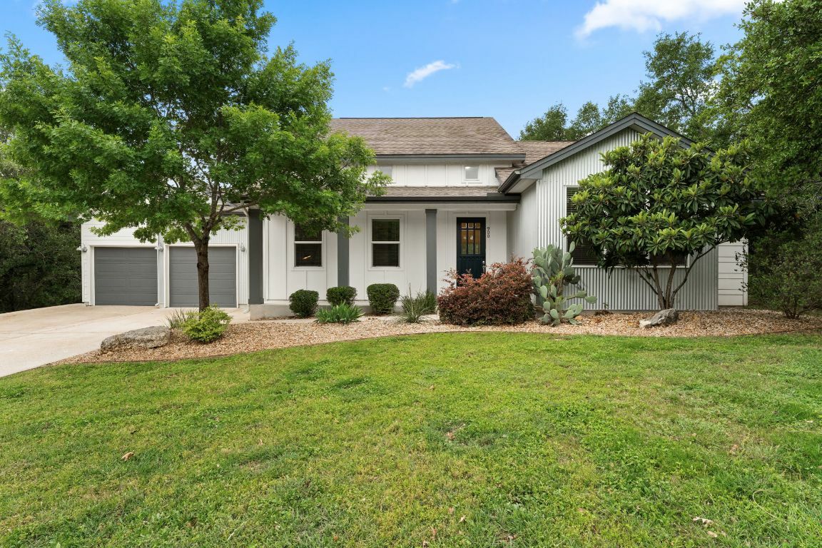 Property Photo: 900 Lipan Trail TX 78733