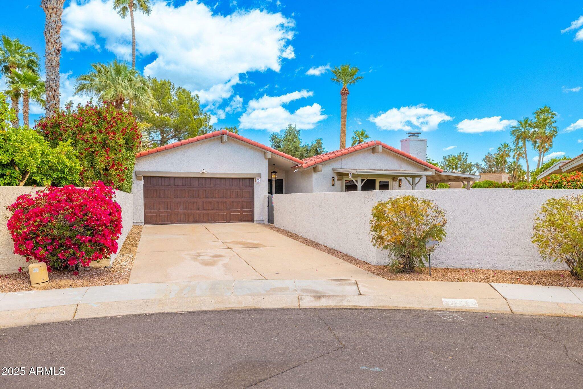 7823 N Via Del Mundo --  Scottsdale AZ 85258 photo