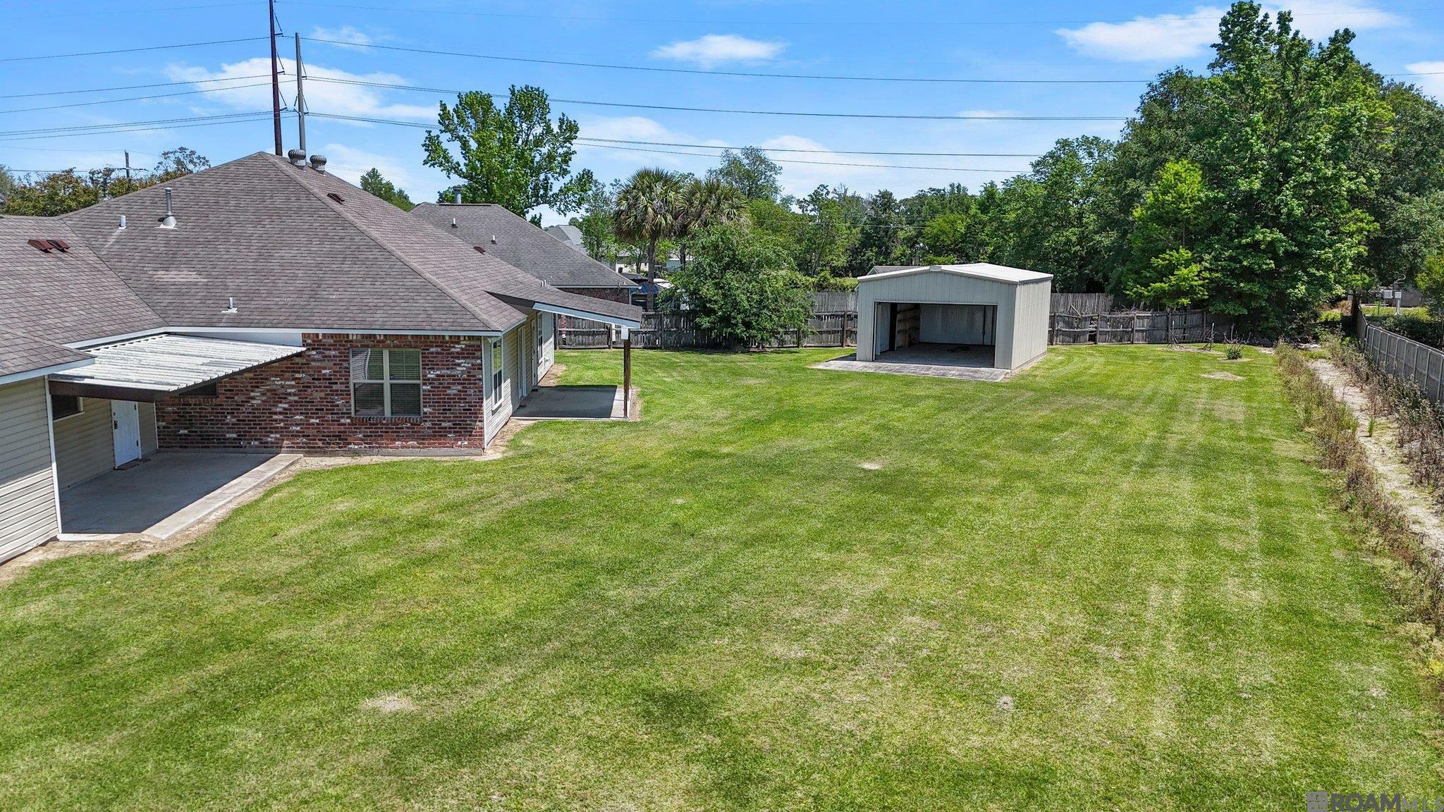 Property Photo: 38251 Charleston Rd LA 70769