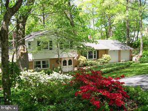 2370 Henbird Lane  Lancaster PA 17601 photo