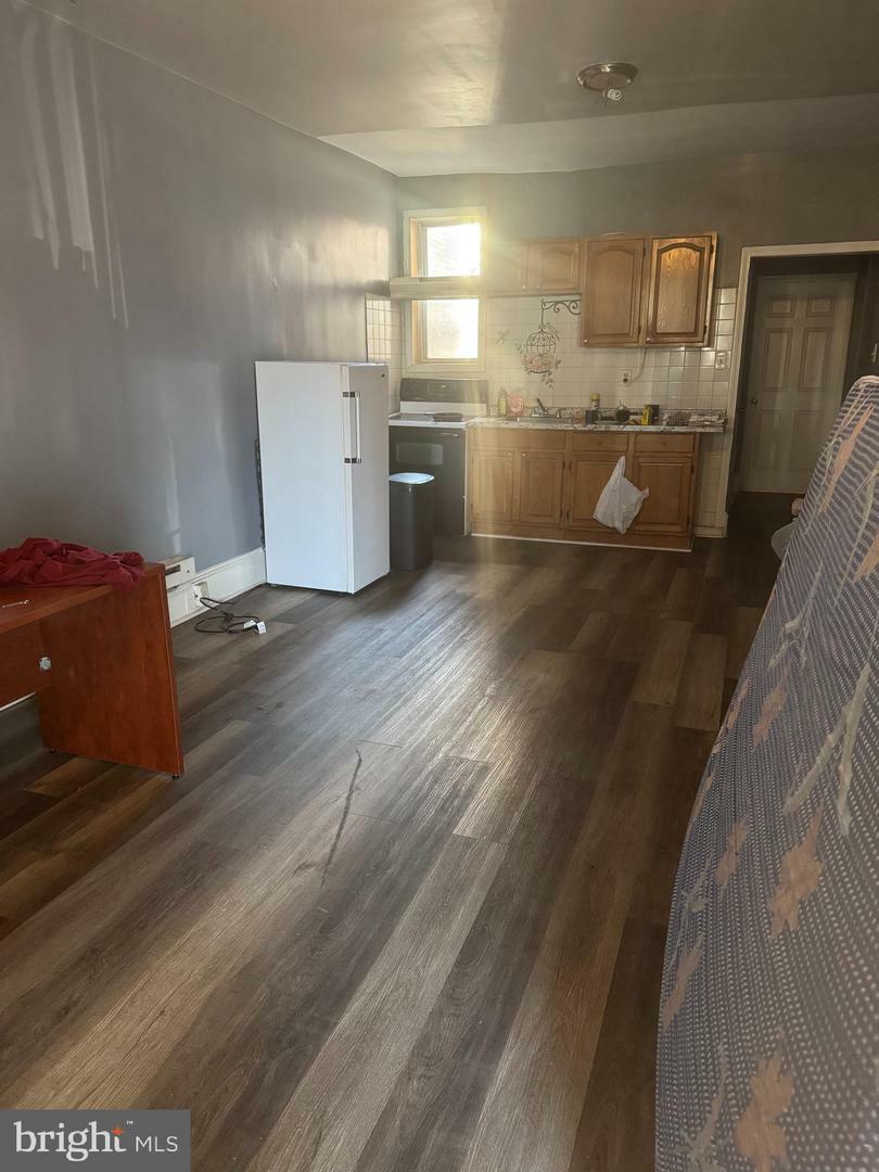 Property Photo: 816 W Erie Avenue PA 19140