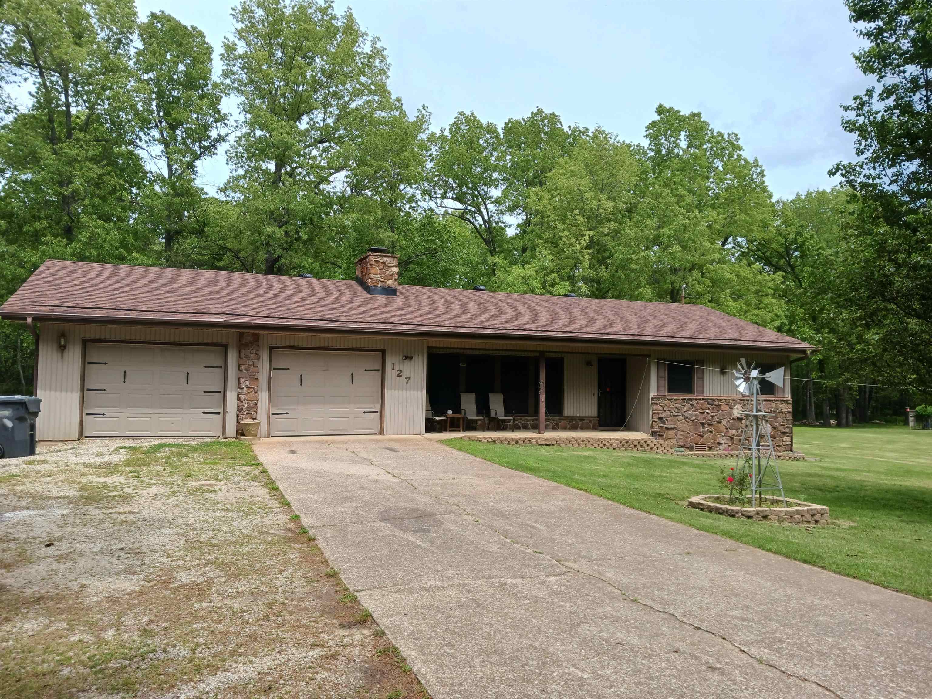 127 Pottawattamie Drive  Cherokee Village AR 72529 photo