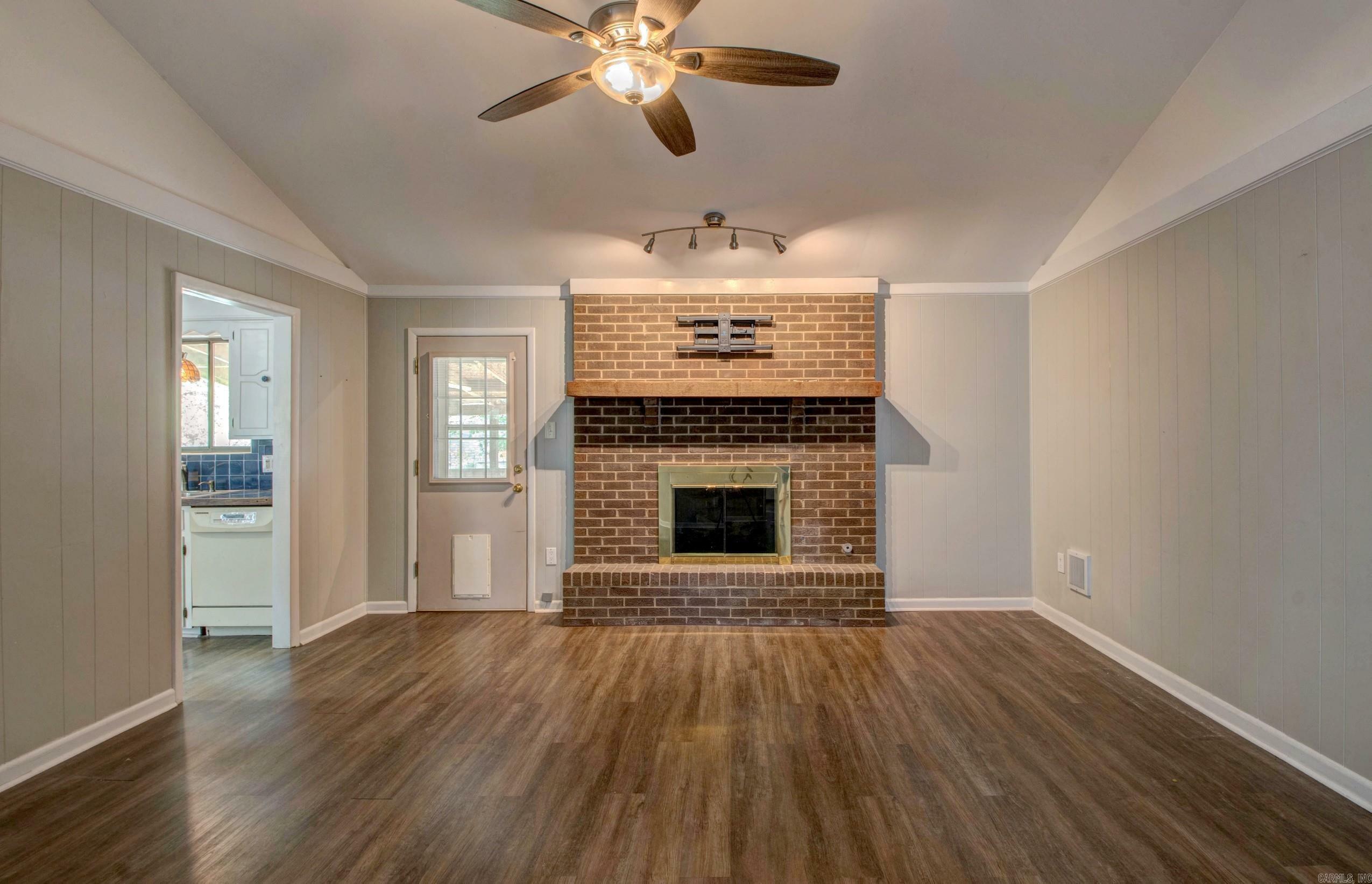 Property Photo: 4 Rook Place AR 72113
