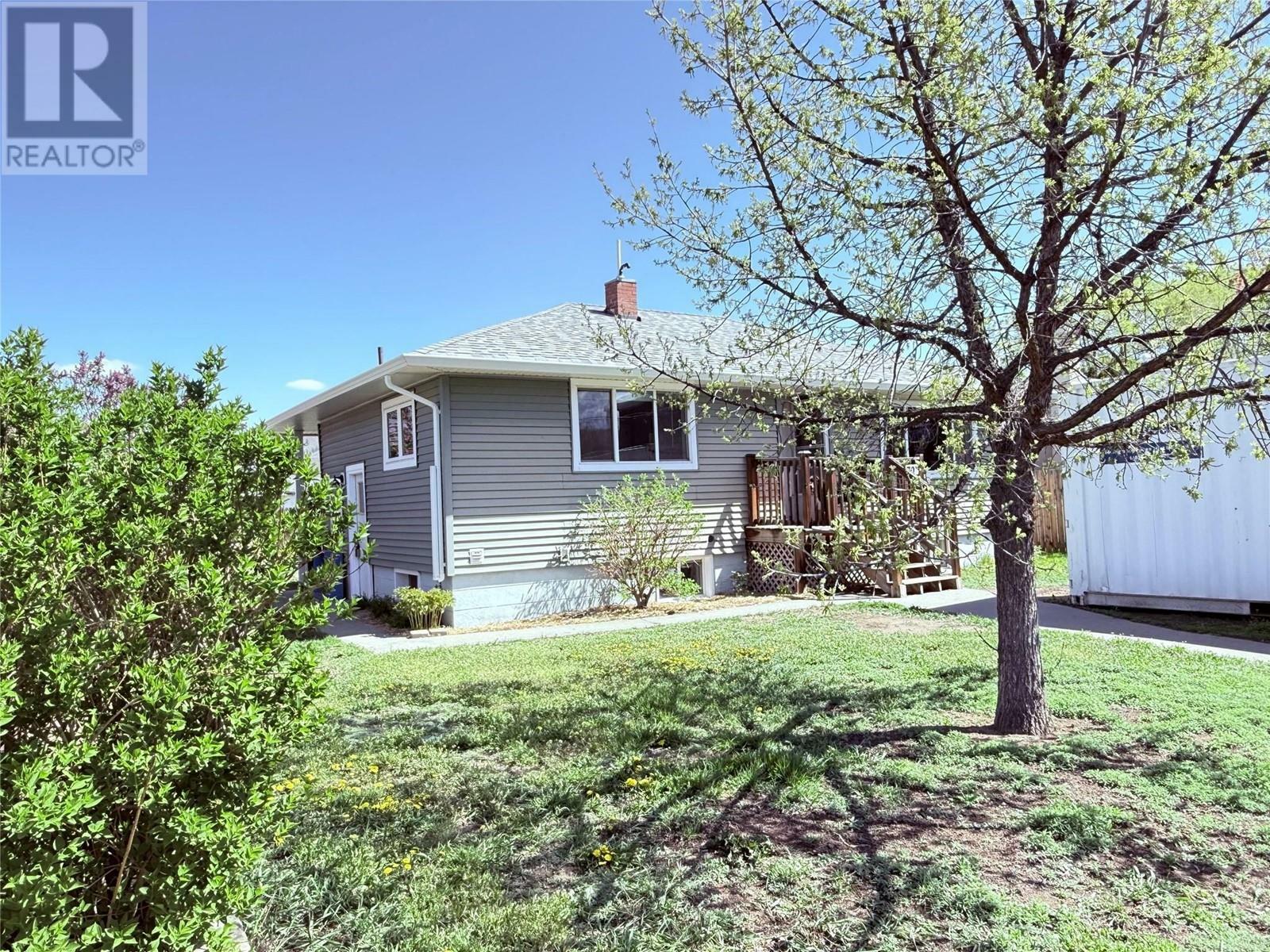Property Photo: 370 Mulberry Avenue BC V2B 2R1