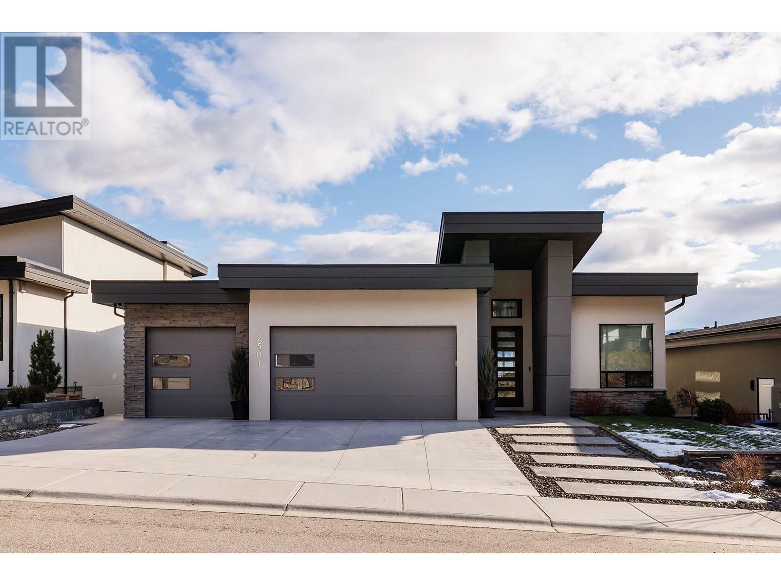 Photo de la propriété: 2501 Tallus Heights Drive BC V4T 3M2