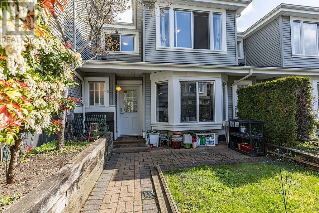 Property Photo:  7370 Stride Avenue 10  BC V3N 5E6 