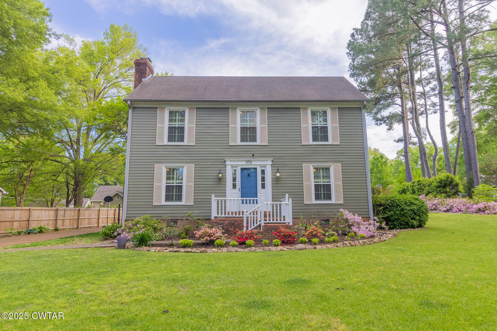 Property Photo:  908 Creekwood Drive  TN 38012 