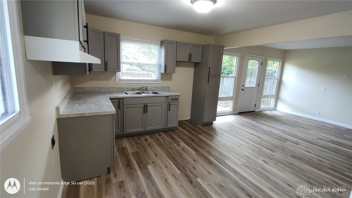 Property Photo: 513 Lincoln Court OH 45387