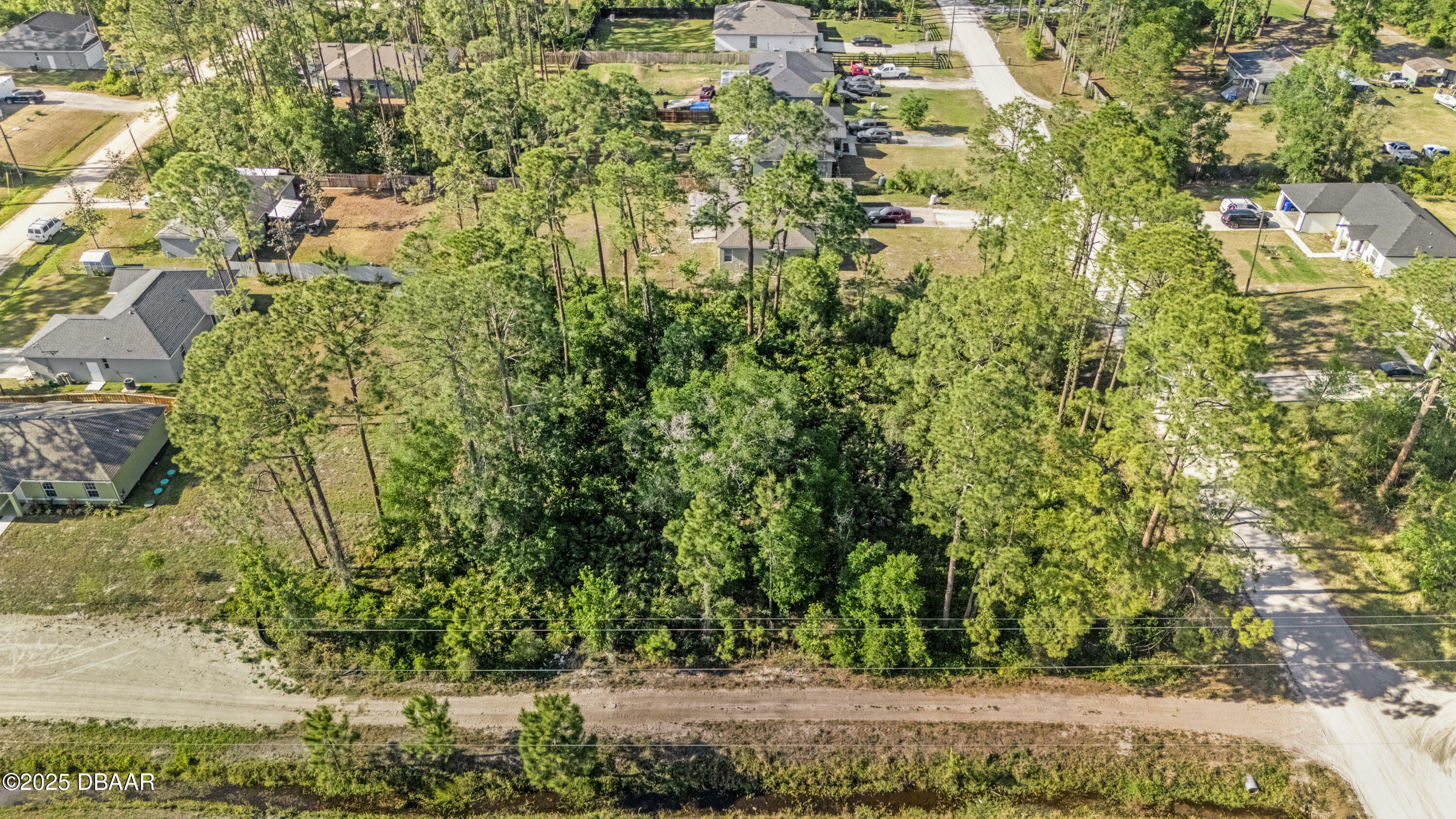 Property Photo: 1710 East Parkway FL 32724