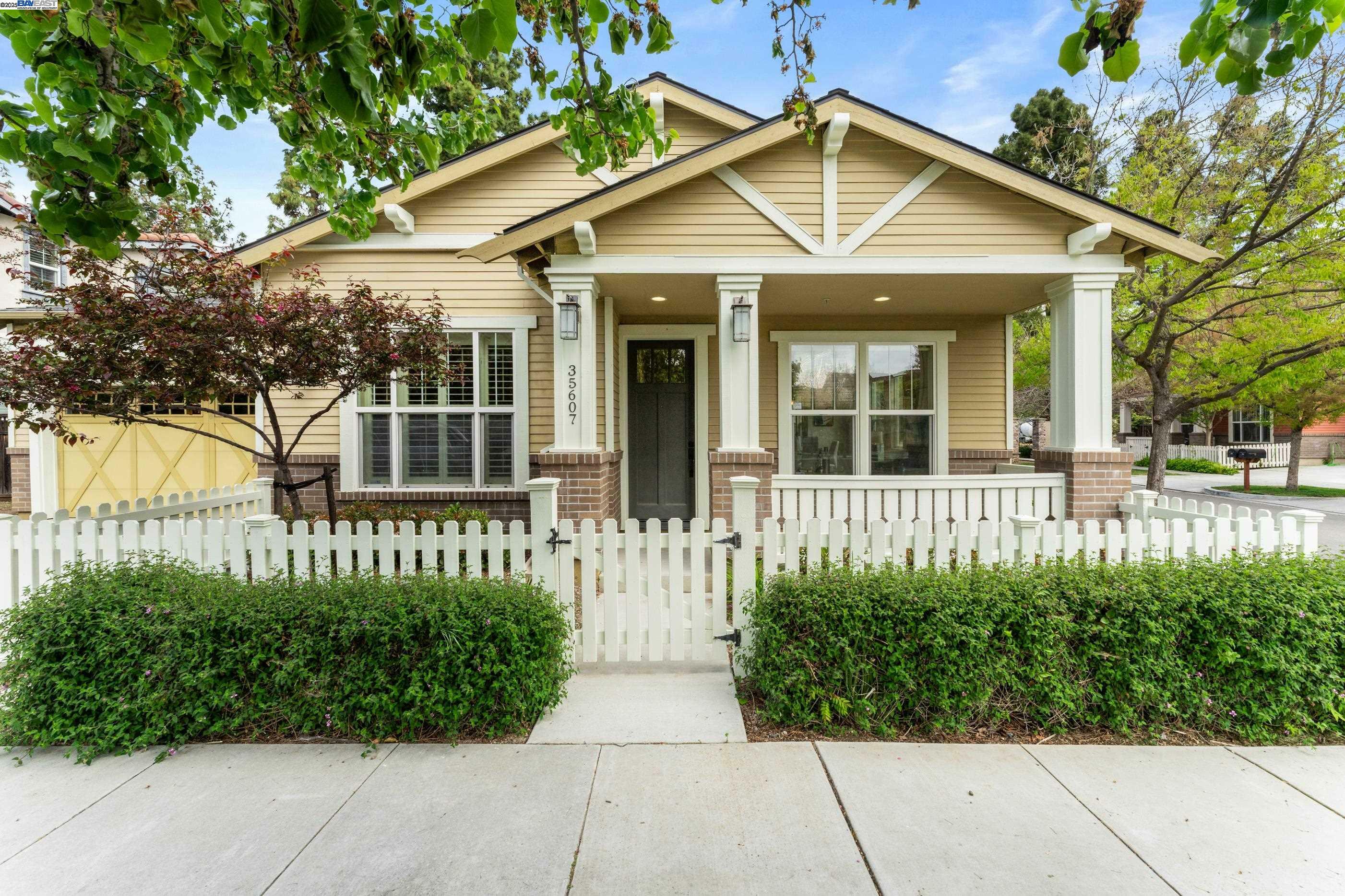 Property Photo: 35607 Embassy Common CA 94536