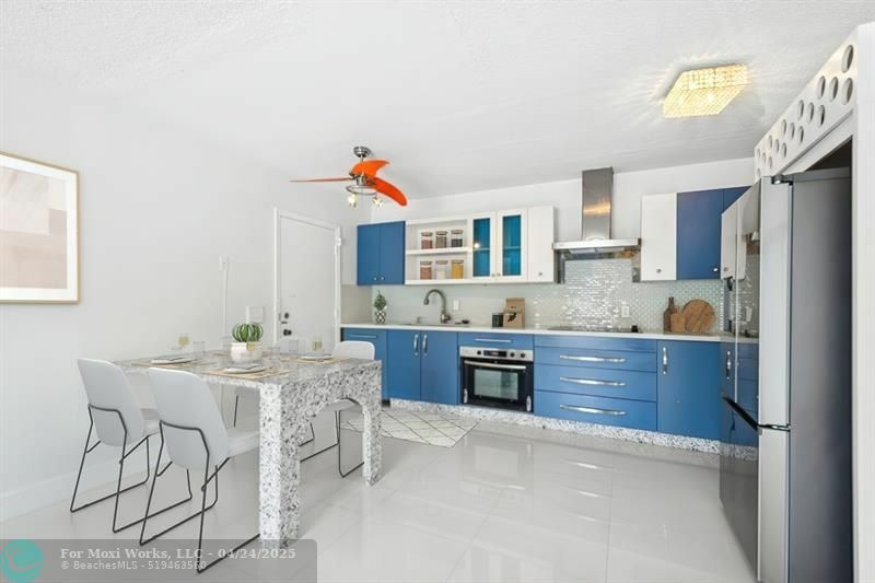 Property Photo: 2180 NE 67th St 711 FL 33308