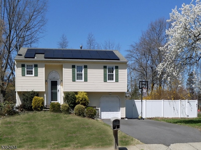17 Angel Place  Franklin Twp. NJ 08873 photo